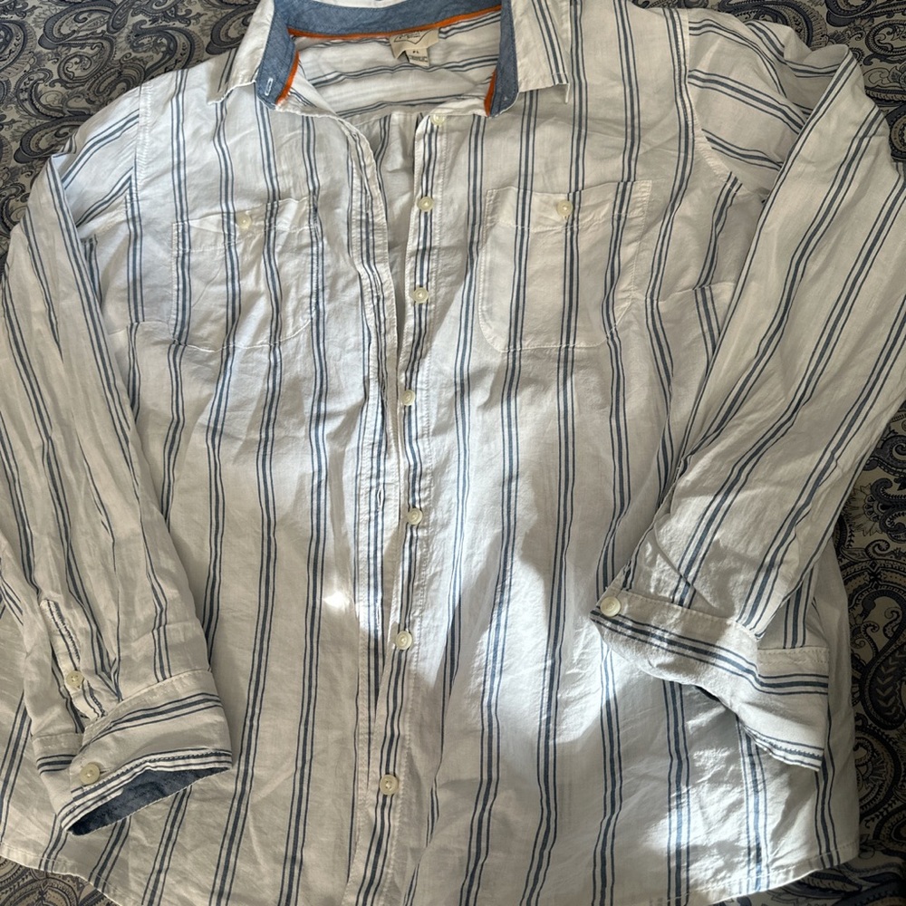 White w/ blue striped flowy flannel Brand New!! Size L fits M-S originally $37